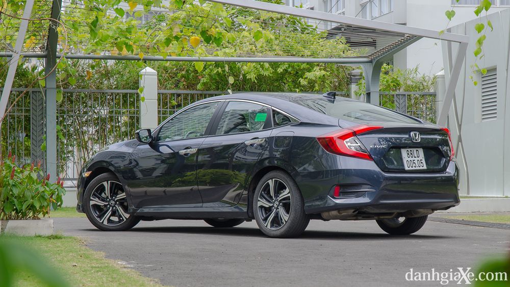 honda civic turbo 2017 - Hình 4