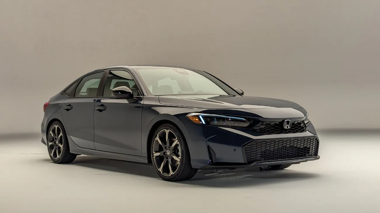 Honda Civic Xám: Sức Hút Khó Cưỡng Từ Một Tuyệt Tác Thiết Kế 2 honda civic xám - Hình 4