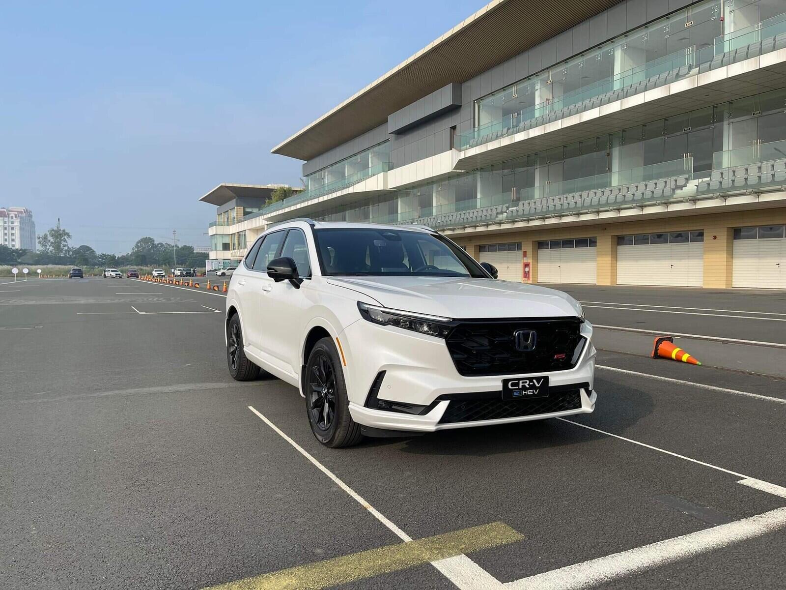 honda cr-v e:hev - Hình 5