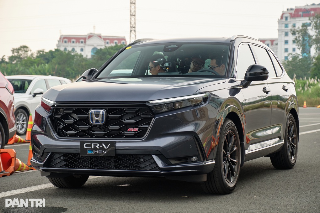 honda cr-v hybrid giá - Hình 4