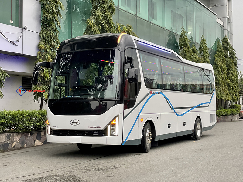 hyundai 29 chỗ - Hình 4