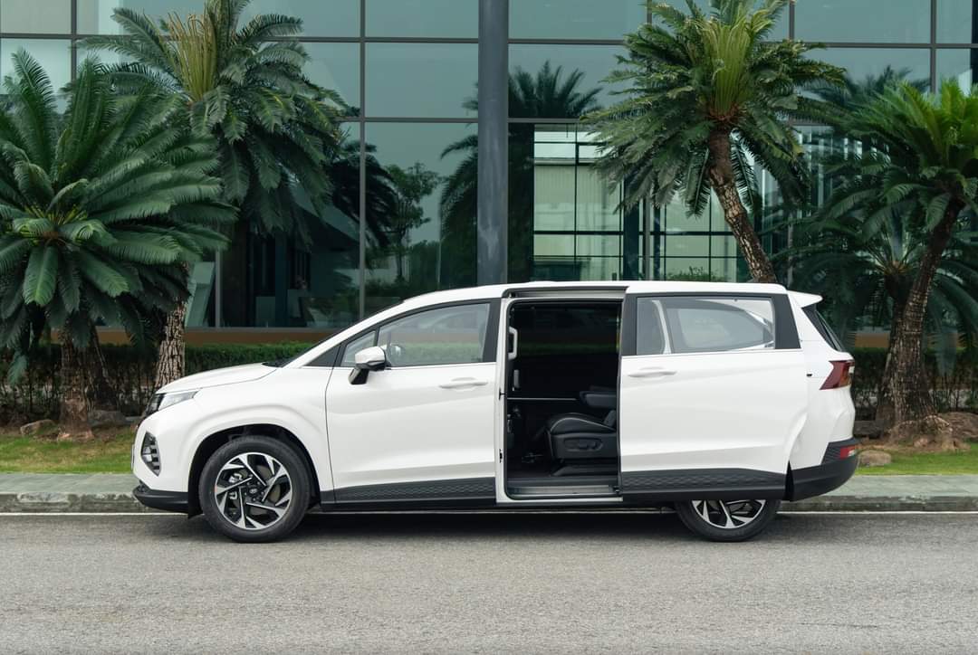 hyundai 7 chỗ - Hình 2