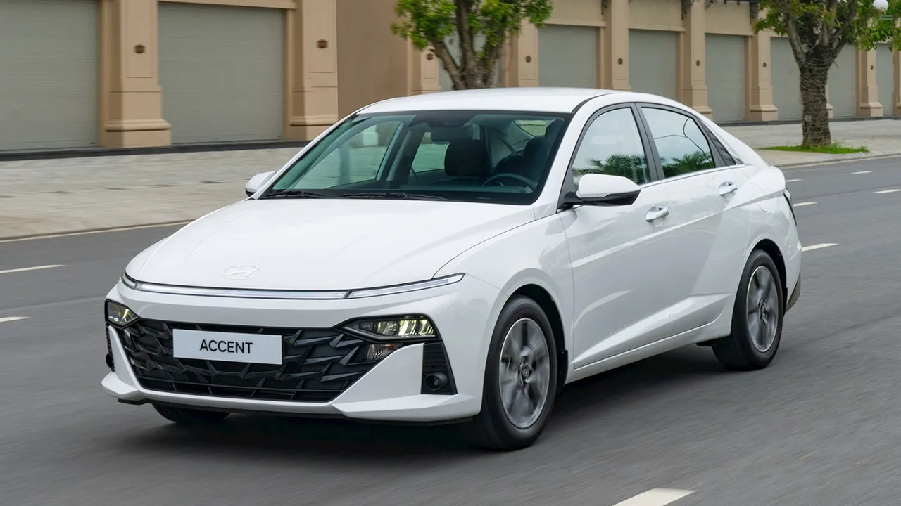 hyundai accent - Hình 3