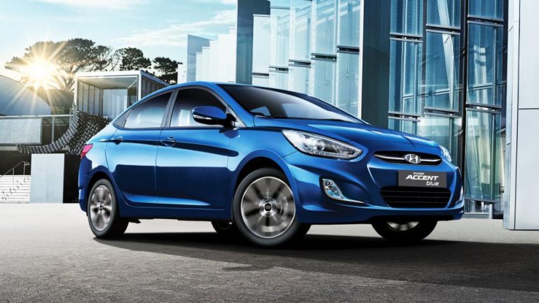hyundai accent blue - Hình 2