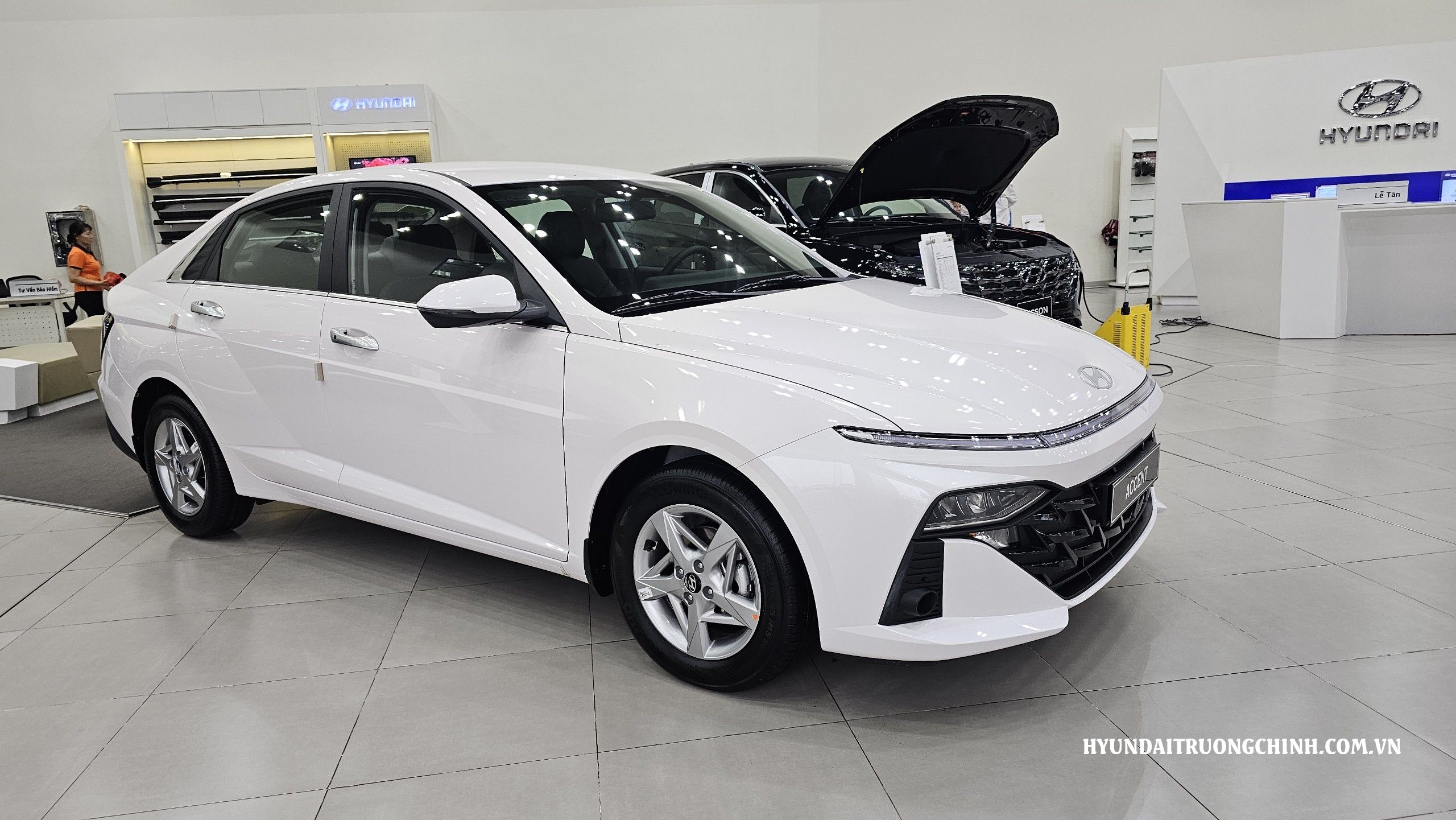 hyundai accent giá lăn bánh - Hình 4