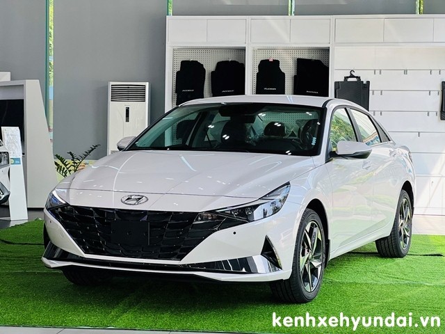 hyundai elantra giá lăn bánh - Hình 4