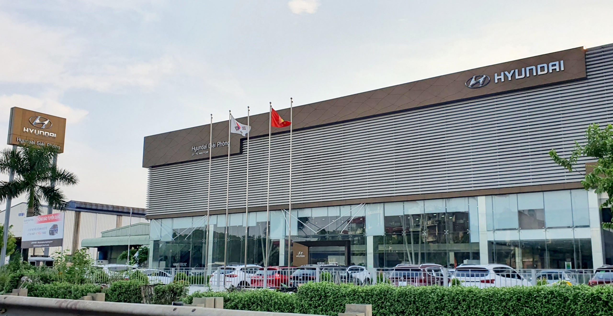 hyundai giải phóng