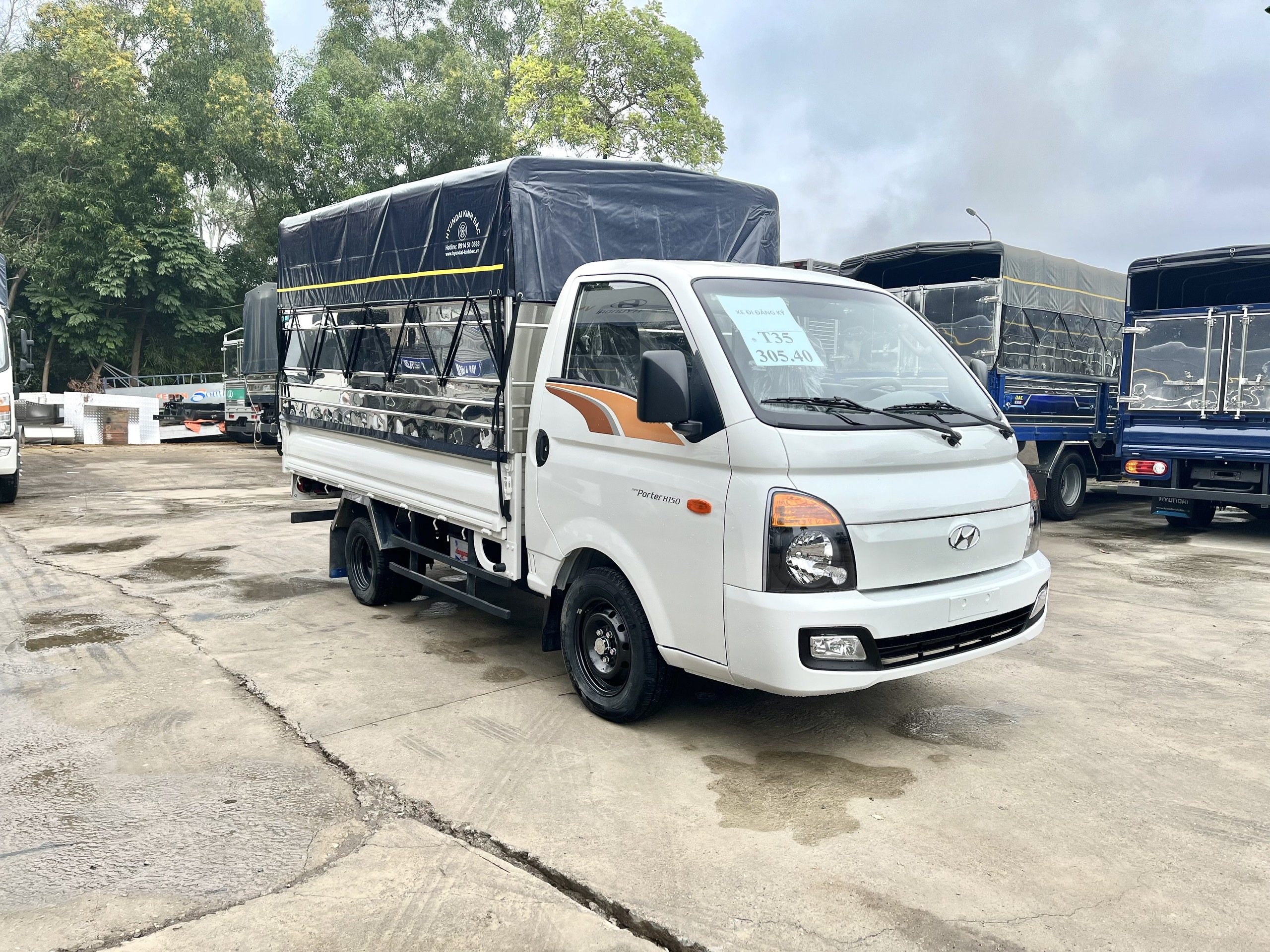hyundai h150 thùng bạt - Hình 2