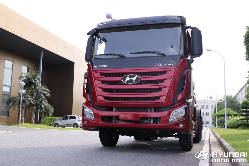 hyundai xcient - Hình 5