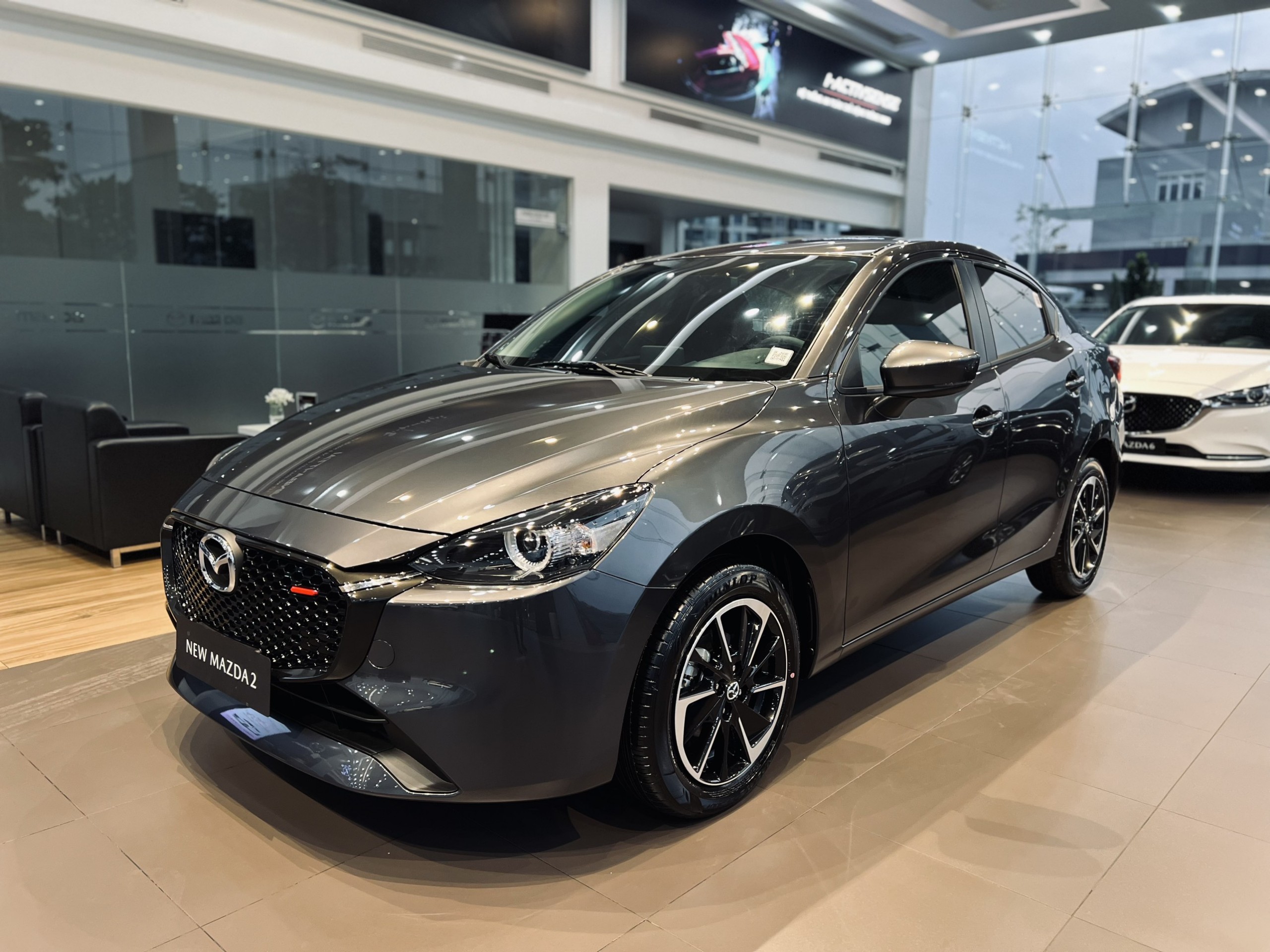 mazda 2 có mấy màu - Hình 2