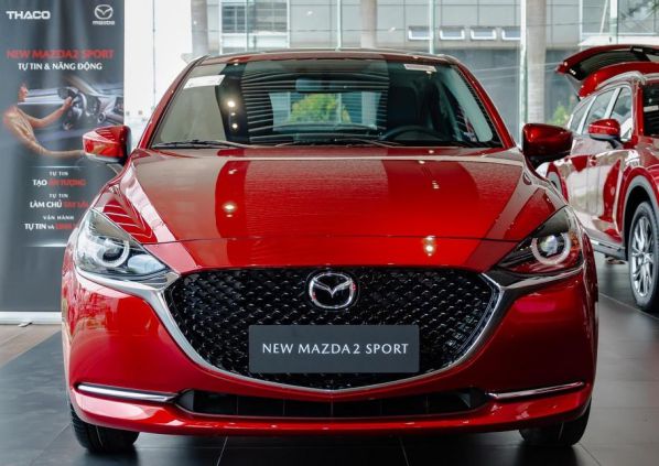mazda 2 cũ trả góp