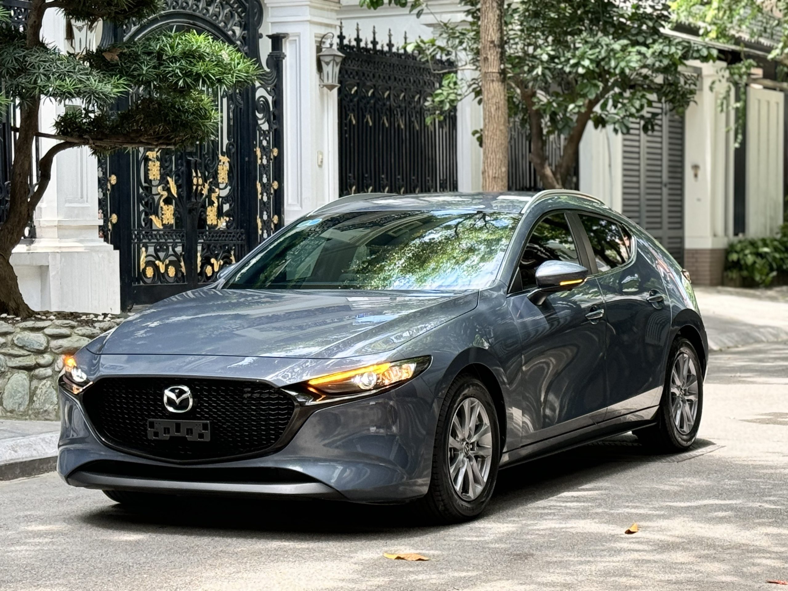 mazda 3 xám - Hình 2