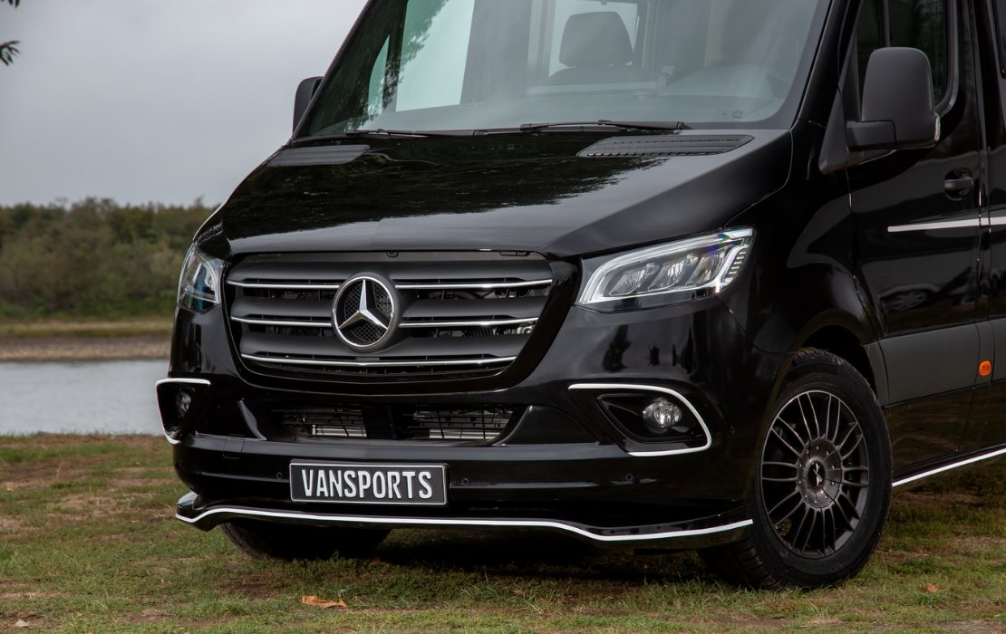 mercedes 16 chỗ giá bao nhiều - Hình 4