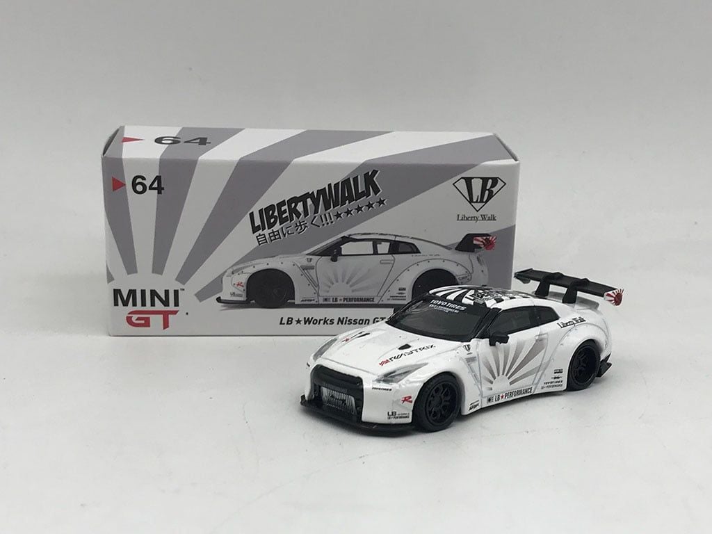 mini gt nissan gtr r35 - Hình 3