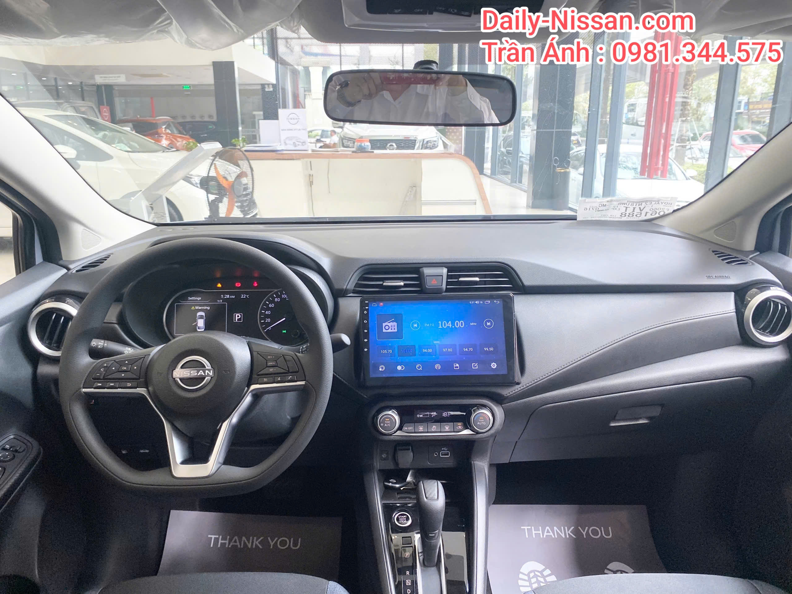 nissan almera nội thất - Hình 2