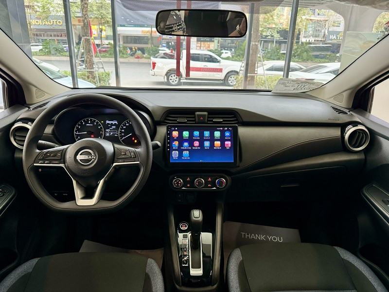 nissan almera nội thất - Hình 3