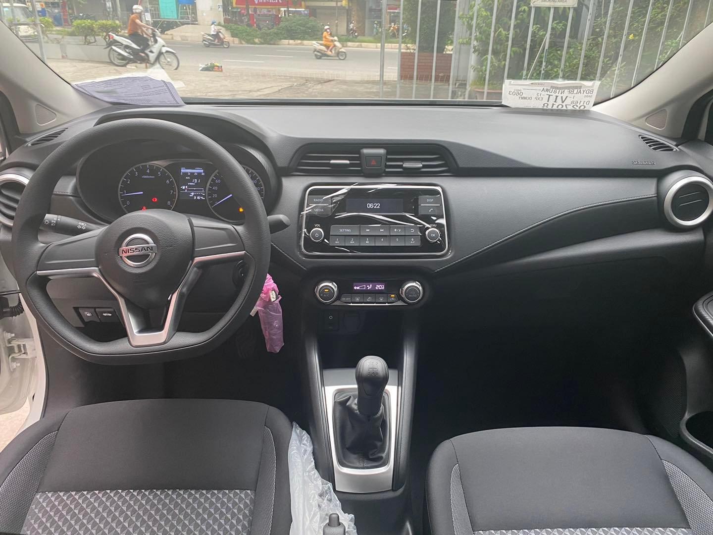nissan almera số sàn - Hình 2