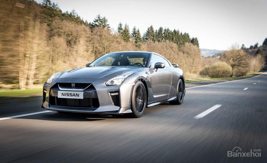 nissan gtr 2017 - Hình 1