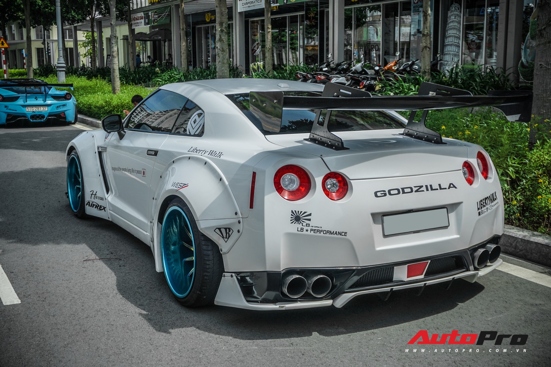 nissan gtr r35 độ - Hình 5
