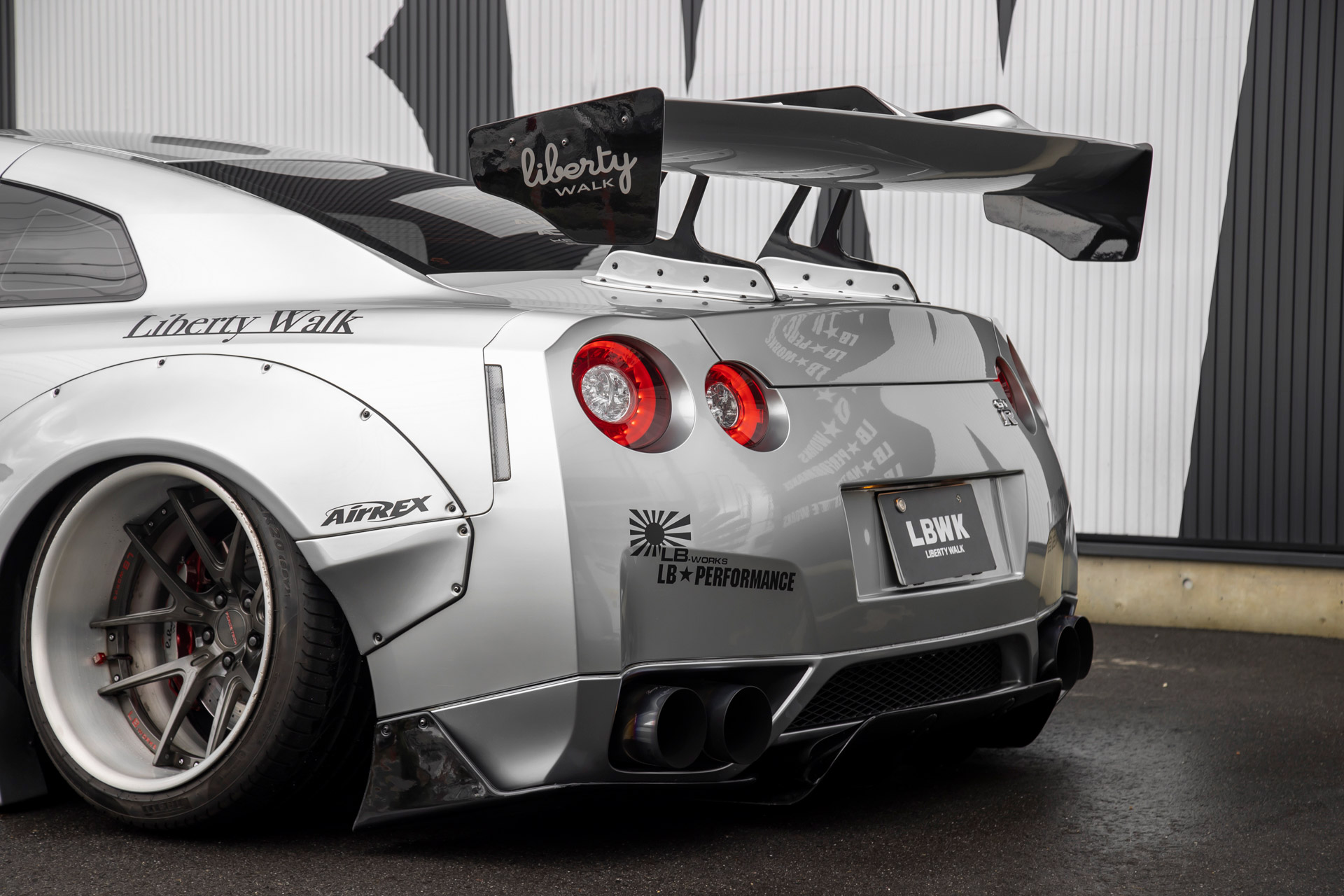 nissan gtr r35 liberty walk - Hình 4