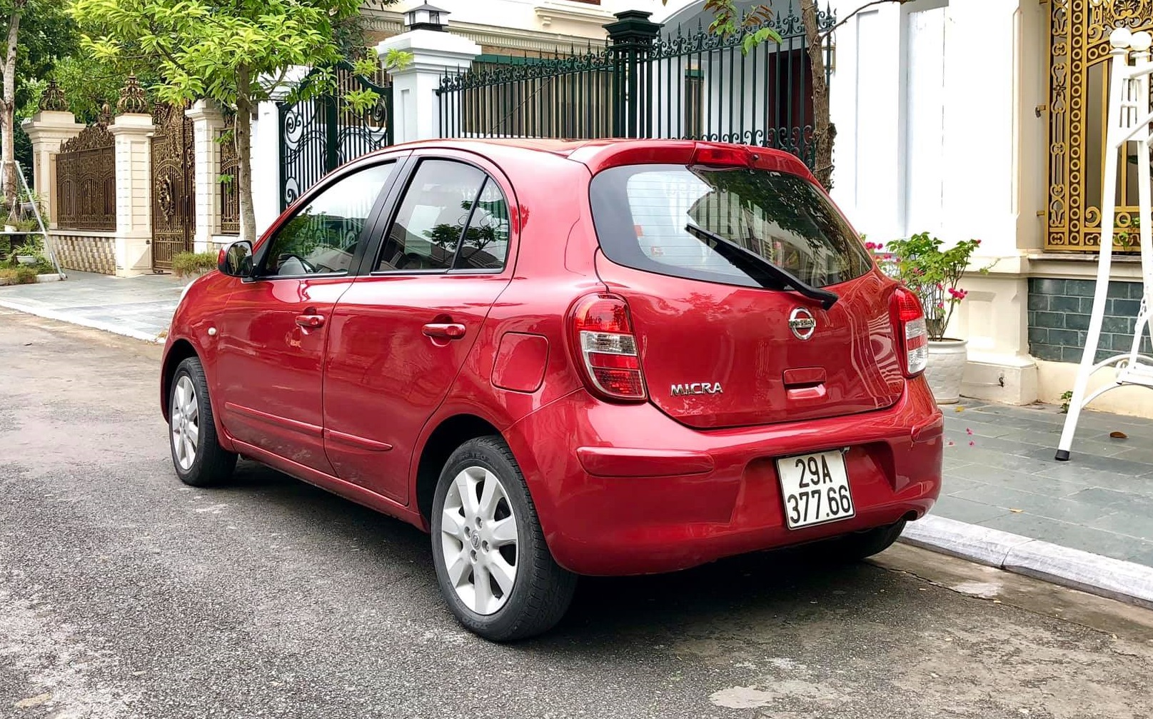 nissan micra - Hình 4