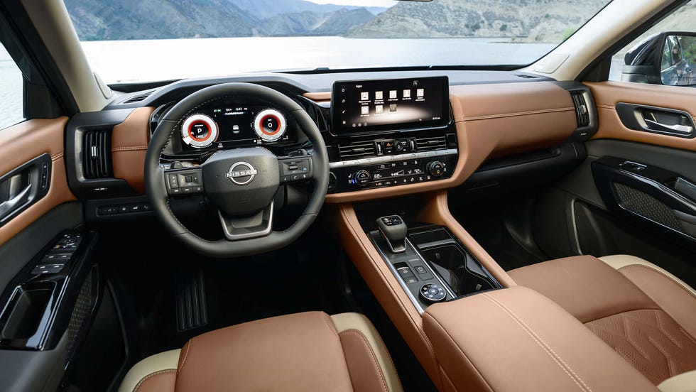 nissan pathfinder - Hình 2