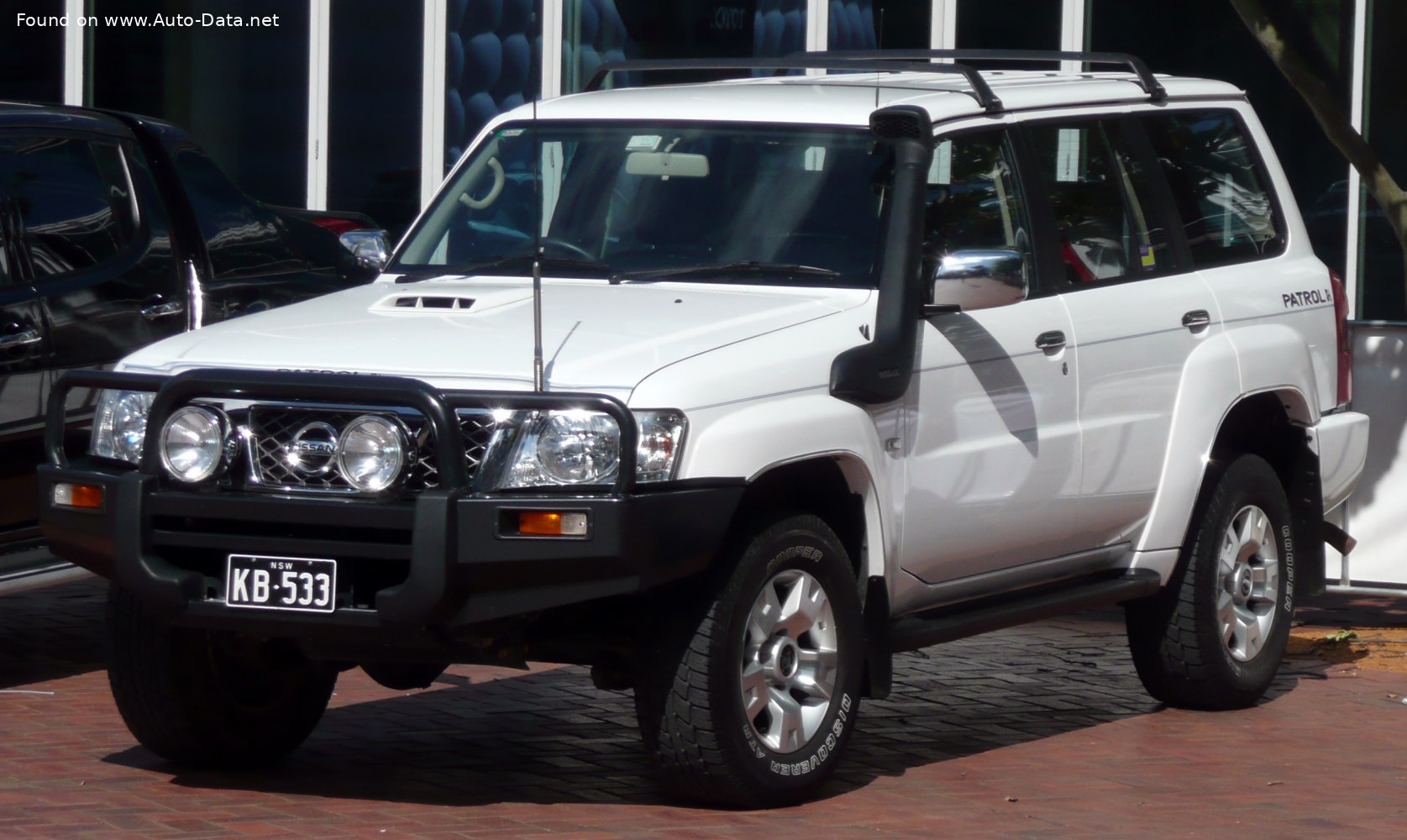 nissan patrol 2004 - Hình 4