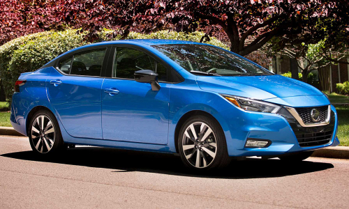 nissan versa - Hình 4