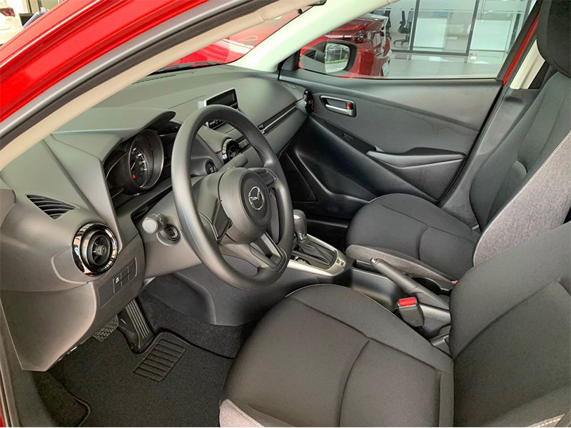 nội thất mazda 2 2019 - Hình 4