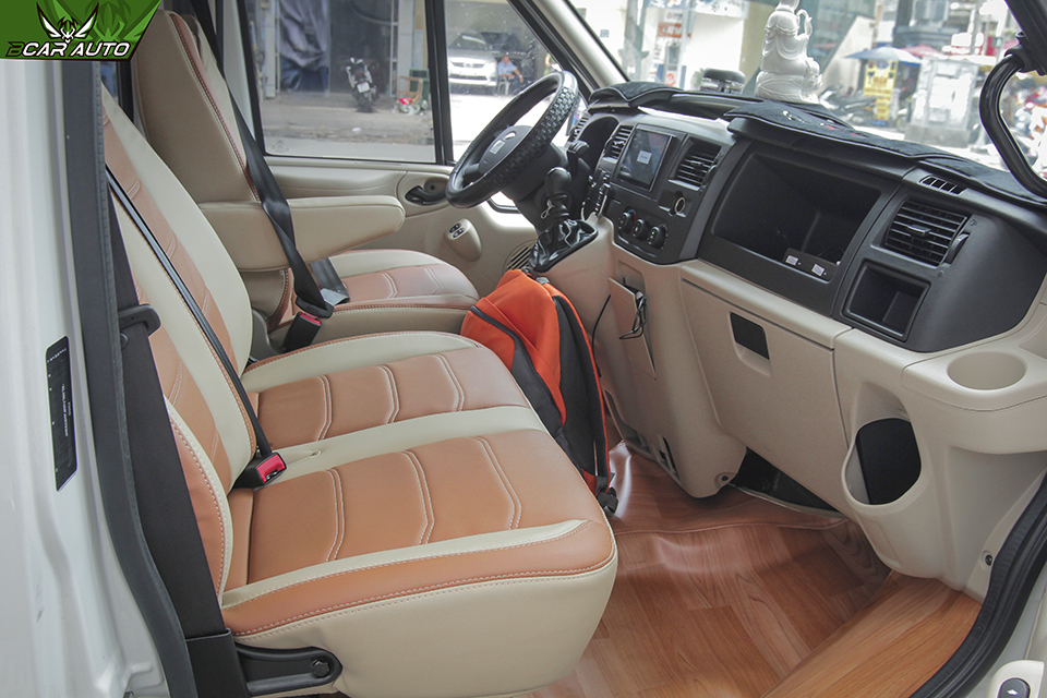 nội thất xe ford transit 16 chỗ - Hình 4