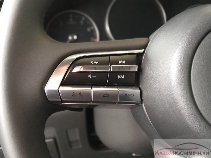 nút chỉnh gương chiếu hậu mazda 3 - Hình 2