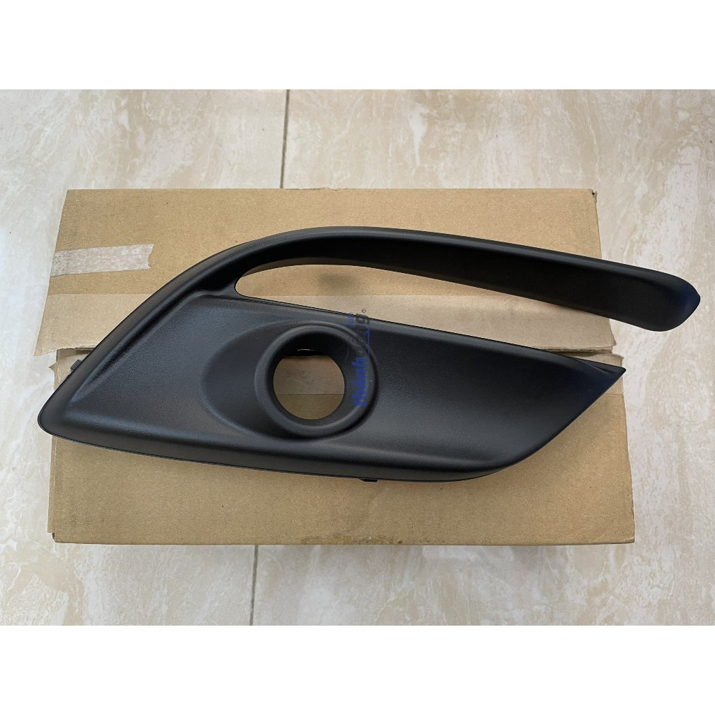 ốp đèn gầm mazda 3 - Hình 3