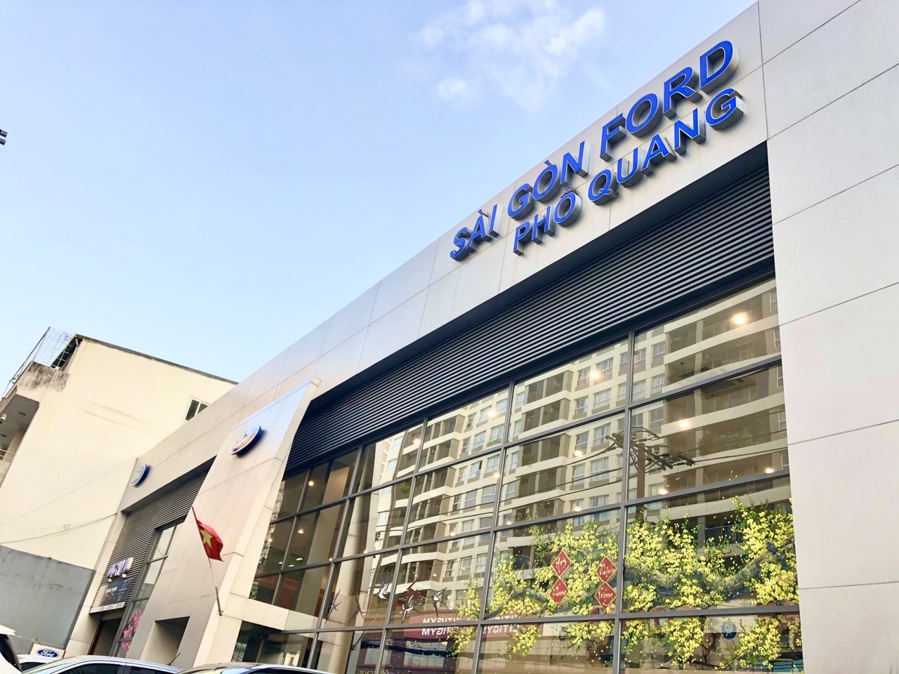 saigon ford phổ quang - Hình 2