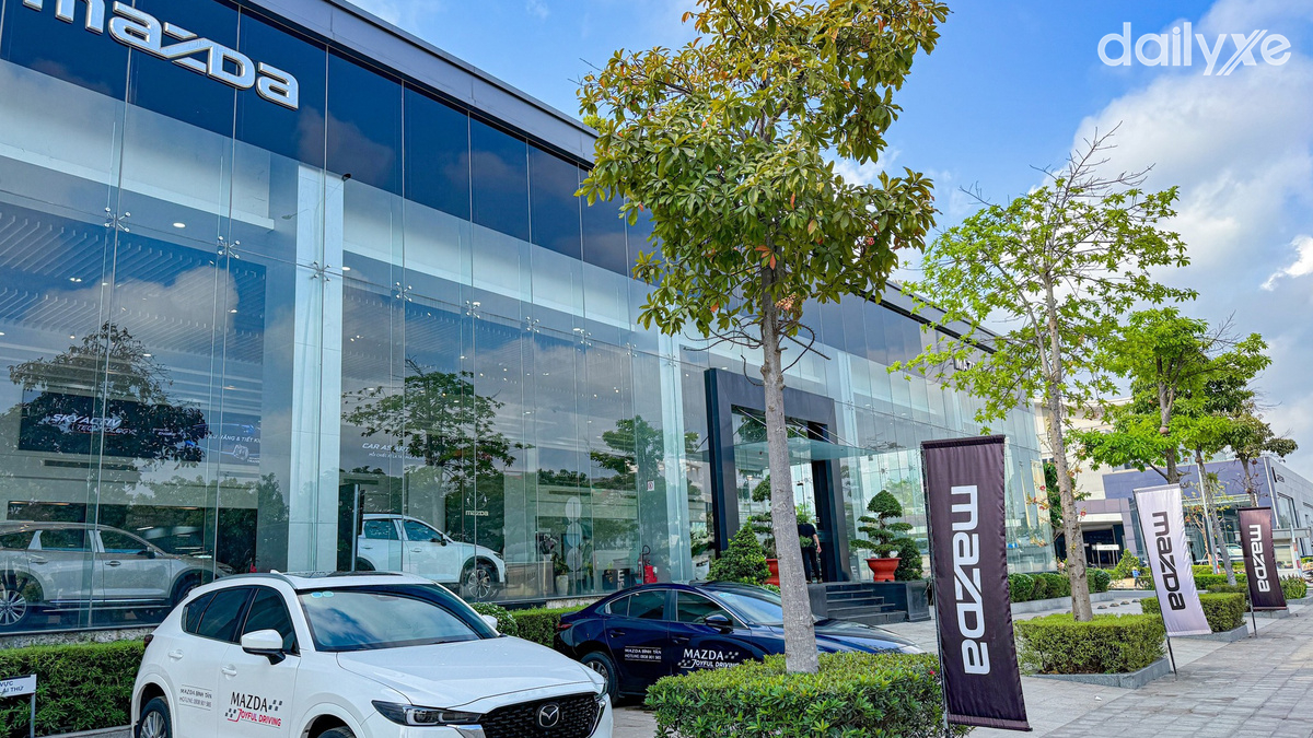 showroom mazda võ văn kiệt - Hình 4