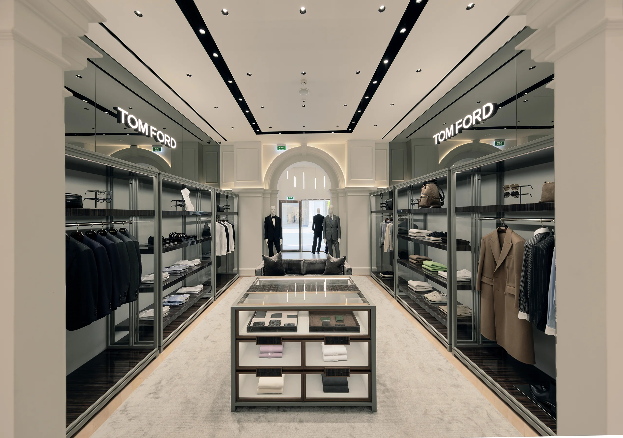 showroom tom ford ở tphcm - Hình 2