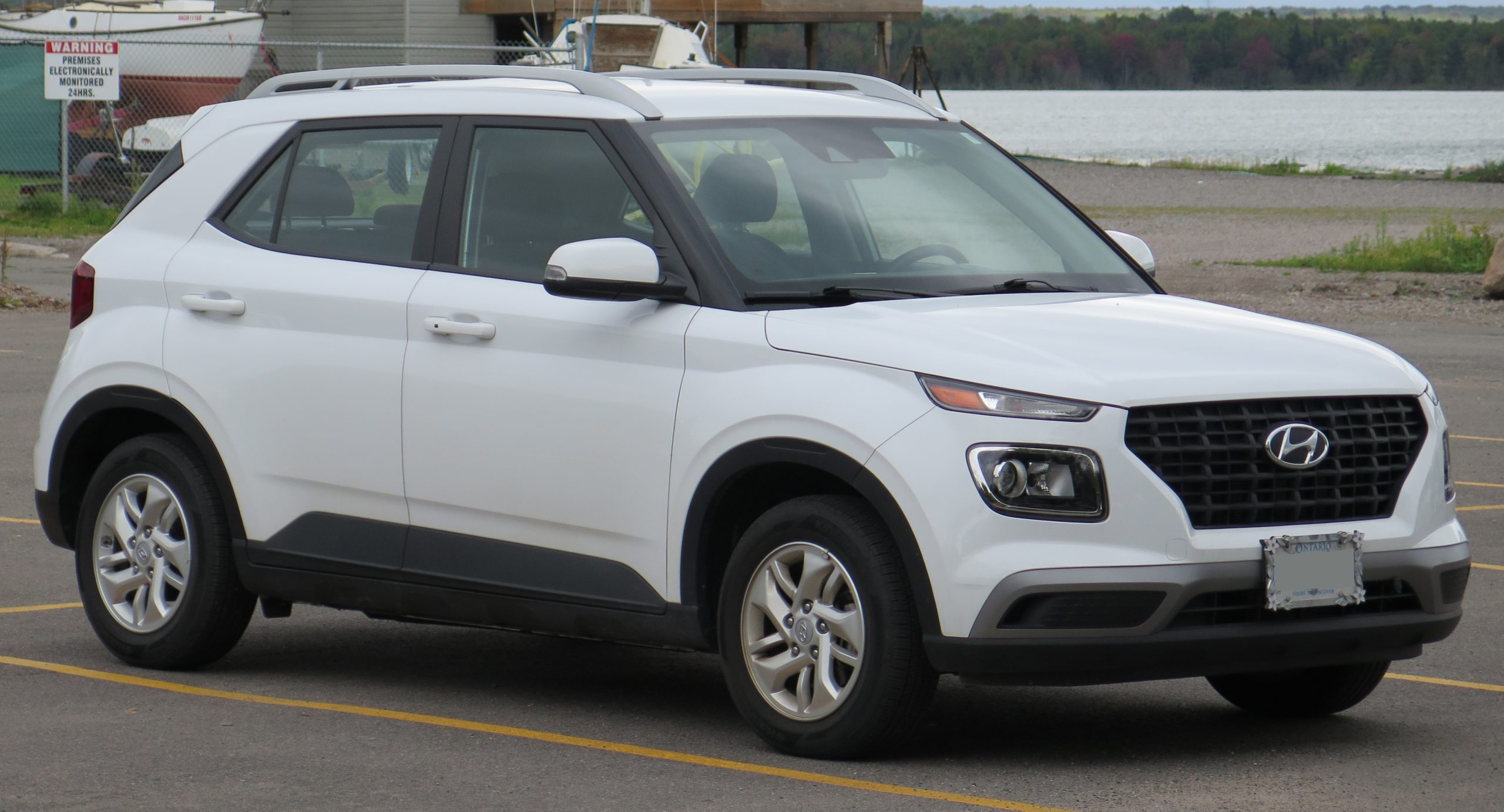 venue hyundai - Hình 2