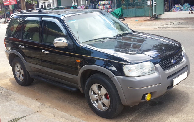 xe ford escape - Hình 3