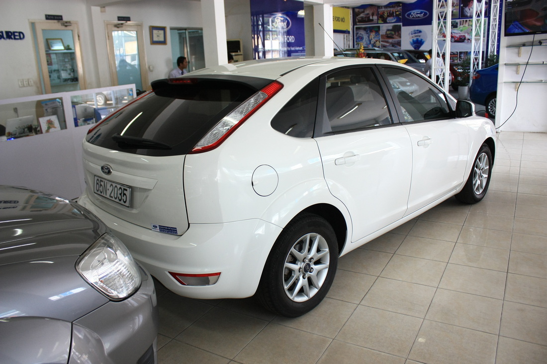 xe ford focus cũ - Hình 2