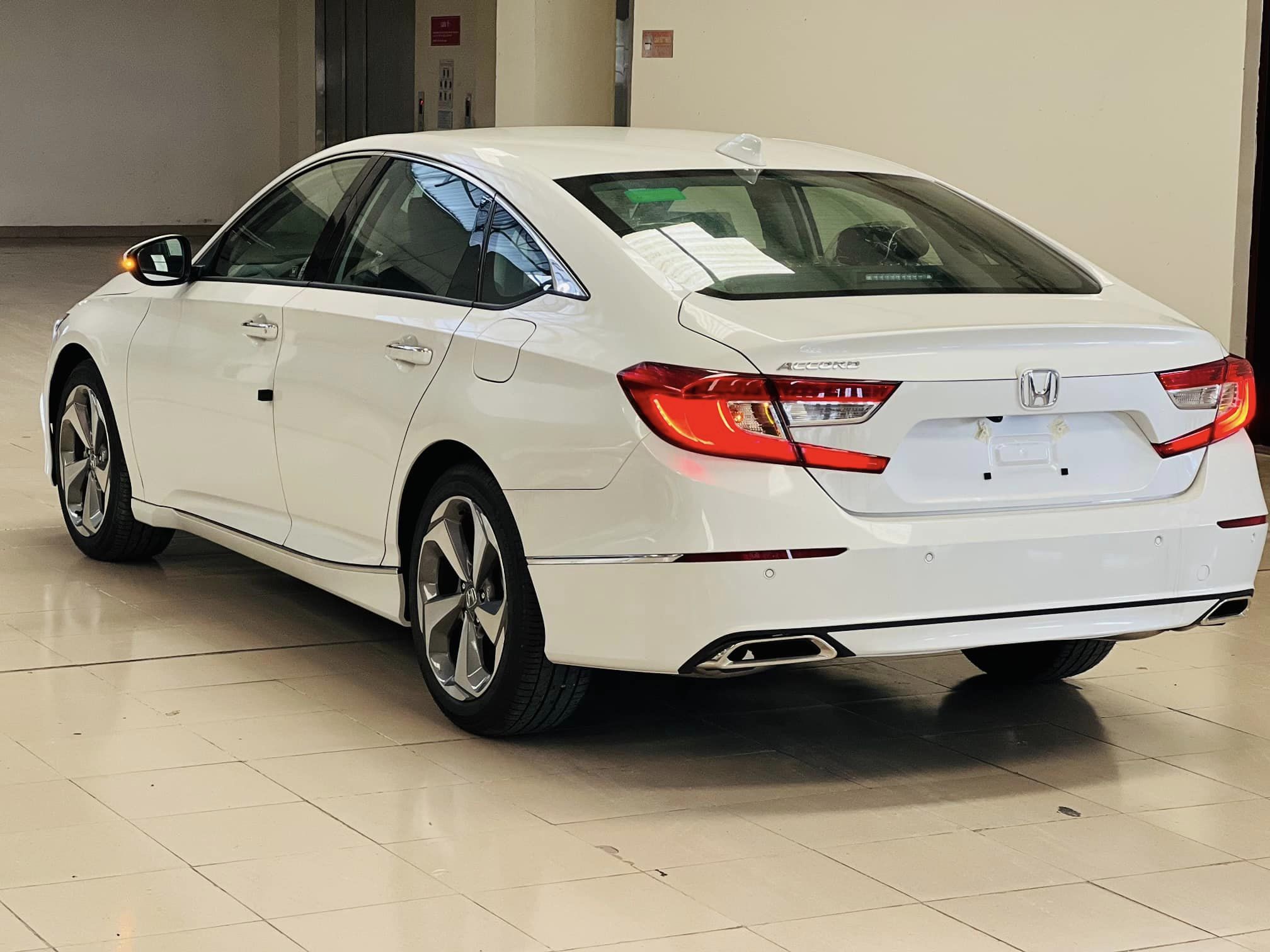 xe honda accord - Hình 4