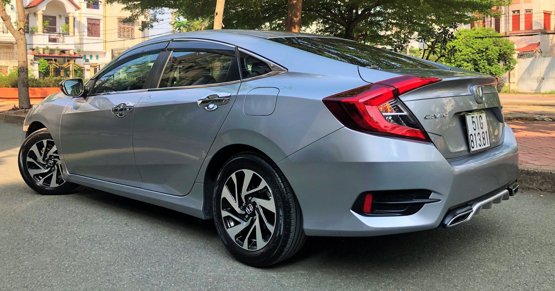 xe honda civic 1.8 e 2018 - Hình 5
