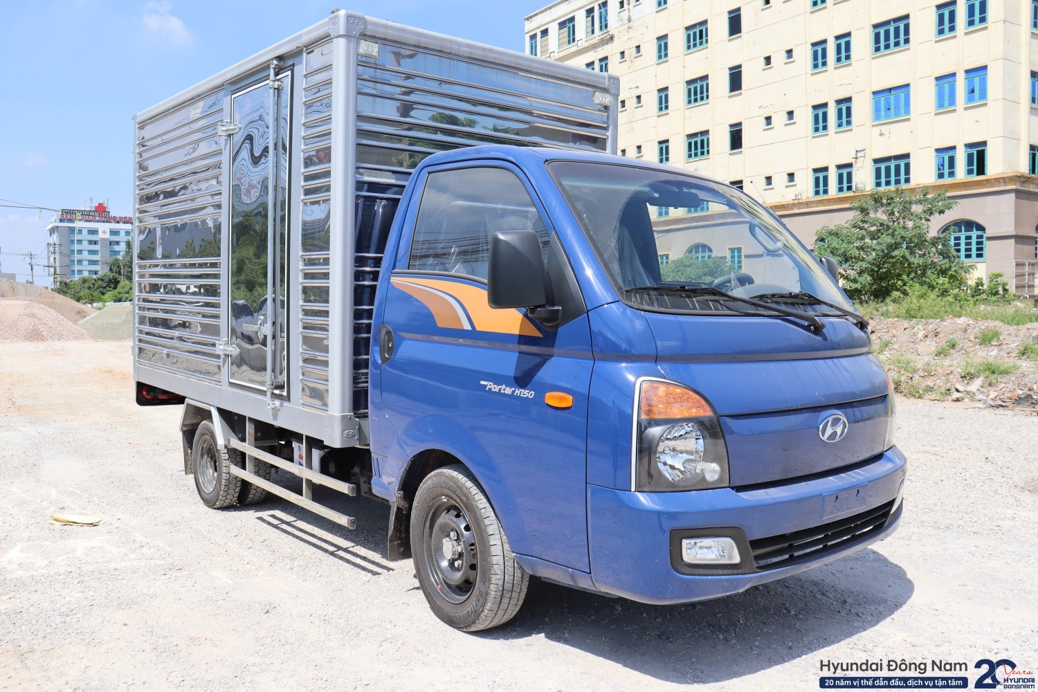xe hyundai h150 - Hình 3