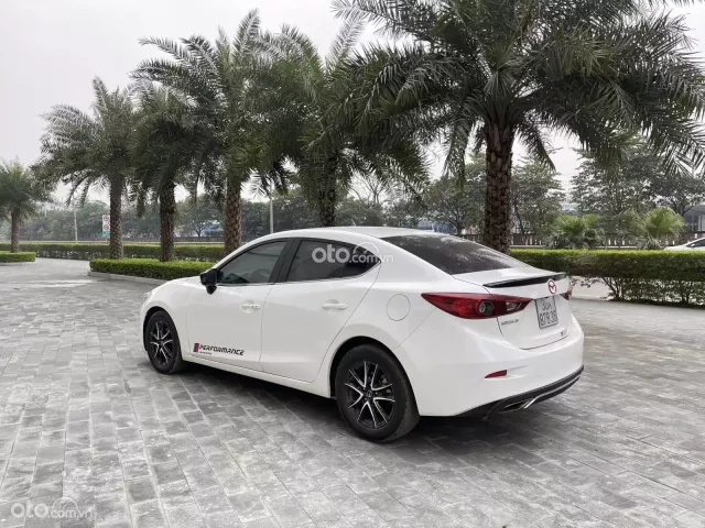 xe mazda giá 300 triệu - Hình 3