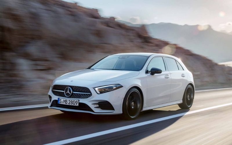 xe mercedes 4 chỗ giá bao nhiều - Hình 3