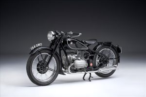 xe môtô bmw cổ điển