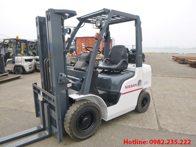 xe nâng nissan 2 5 tấn - Hình 3