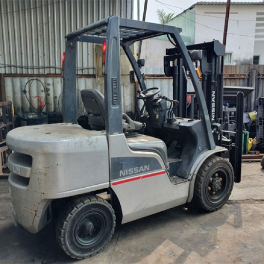 xe nâng nissan - Hình 3
