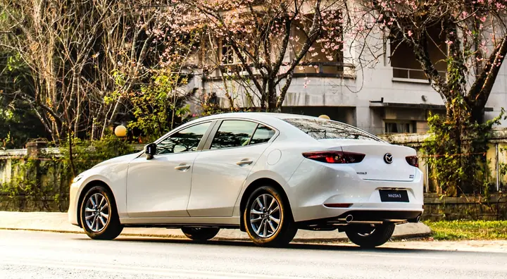 All New Mazda 3: Đánh Giá Chi Tiết Công Nghệ, Thiết Kế Và Trải Nghiệm Thực Tế All New Mazda 3: Đánh Giá Chi Tiết Công Nghệ, Thiết Kế Và Trải Nghiệm Thực Tế