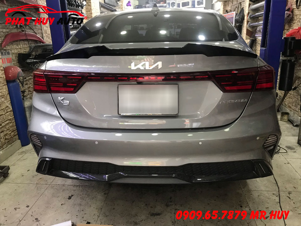 đuôi gió kia k3 - Hình 1