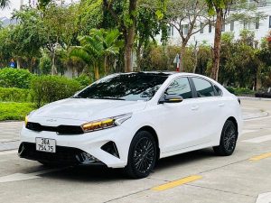 giá xe kia k3 1.6 premium