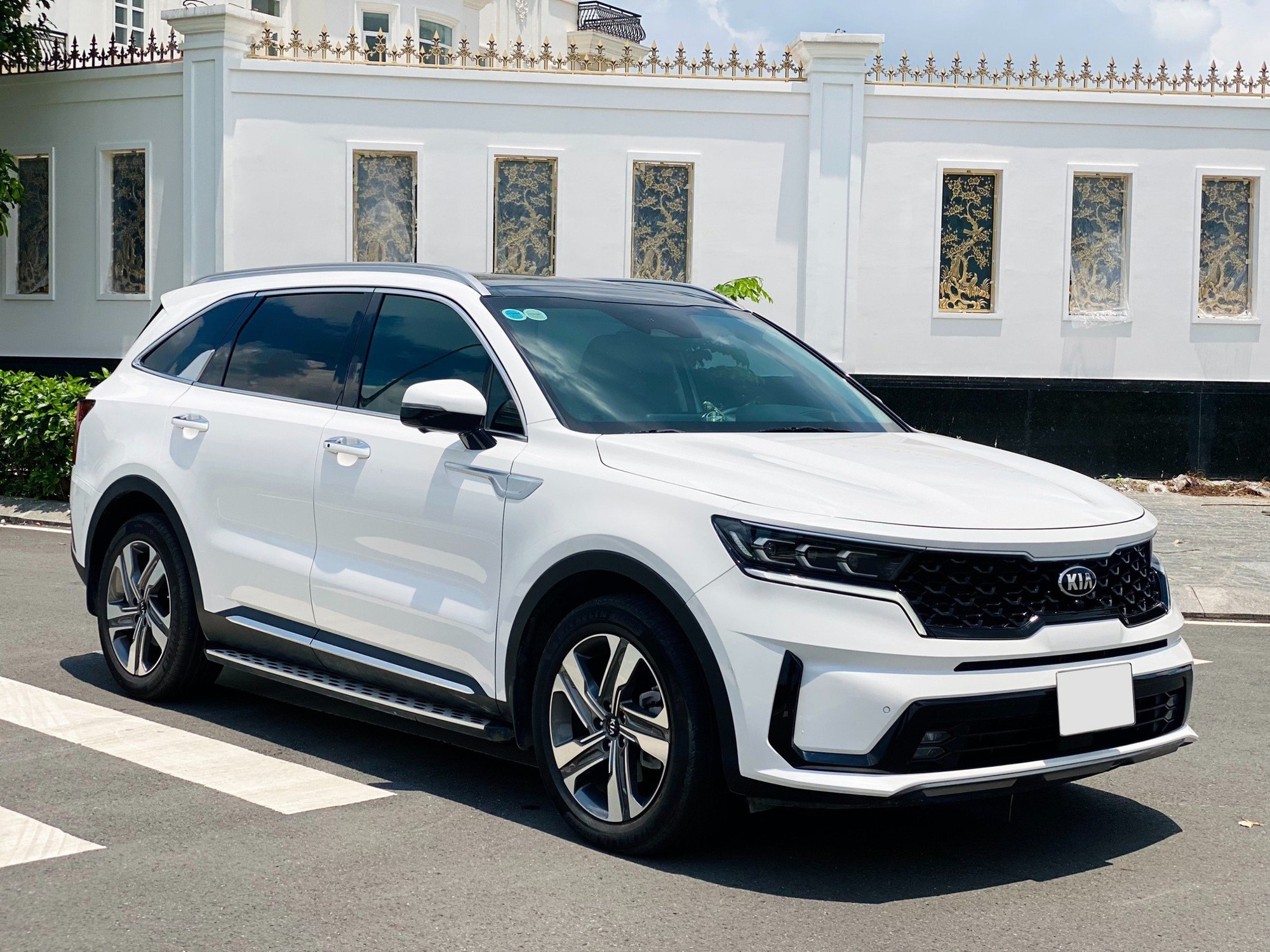 Giá Xe Kia Sorento 2022: Phân Tích Chi Tiết Từng Phiên Bản Và Lời Khuyên Mua Hàng 5 giá xe kia sorento 2022 - Hình 1